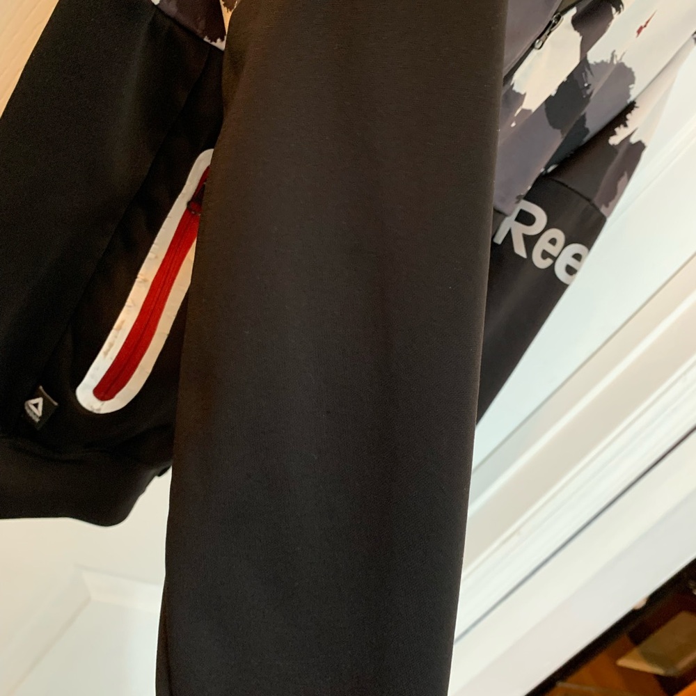 Reebok SET boy’s size 14/16 track jacket with hood & joggers EUC - Picture 15 of 16